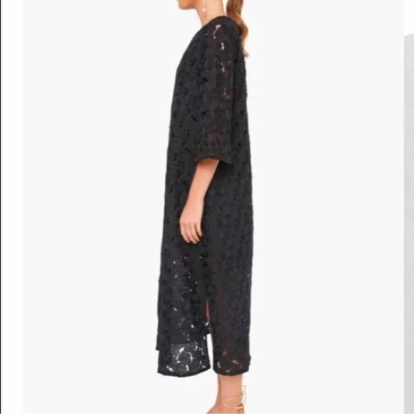 Tuckernuck BLACK V-Neck Lace Jamie black Dress size XS